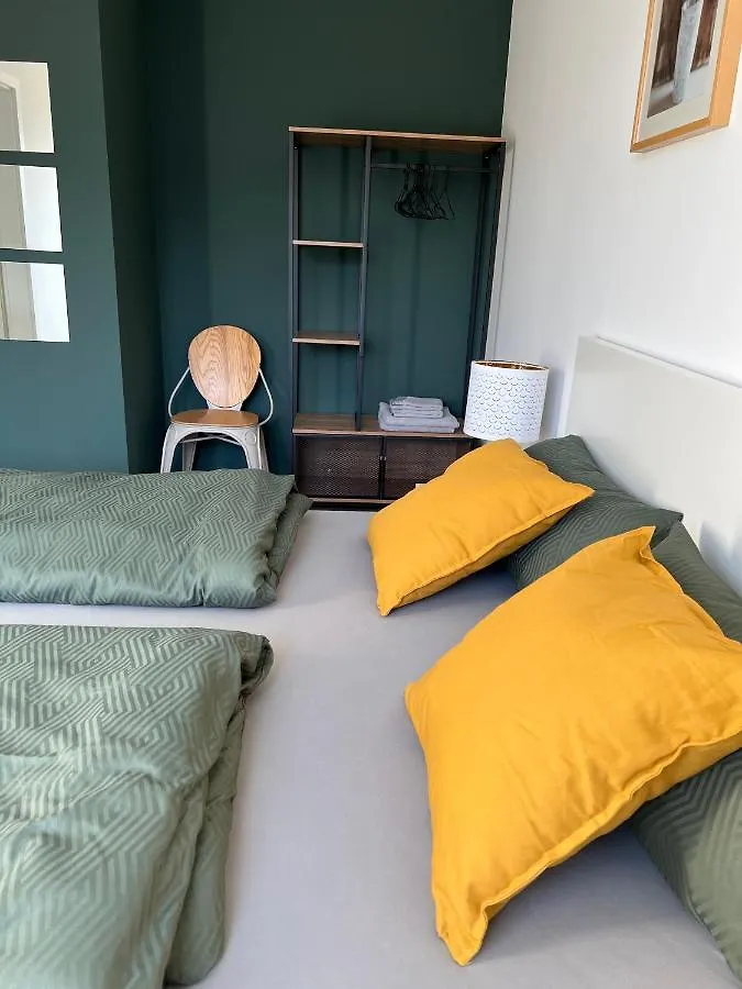 Ruhige Wohnung Mit 2 Schlafzimmern Auf 80Qm Kurnach Apartment